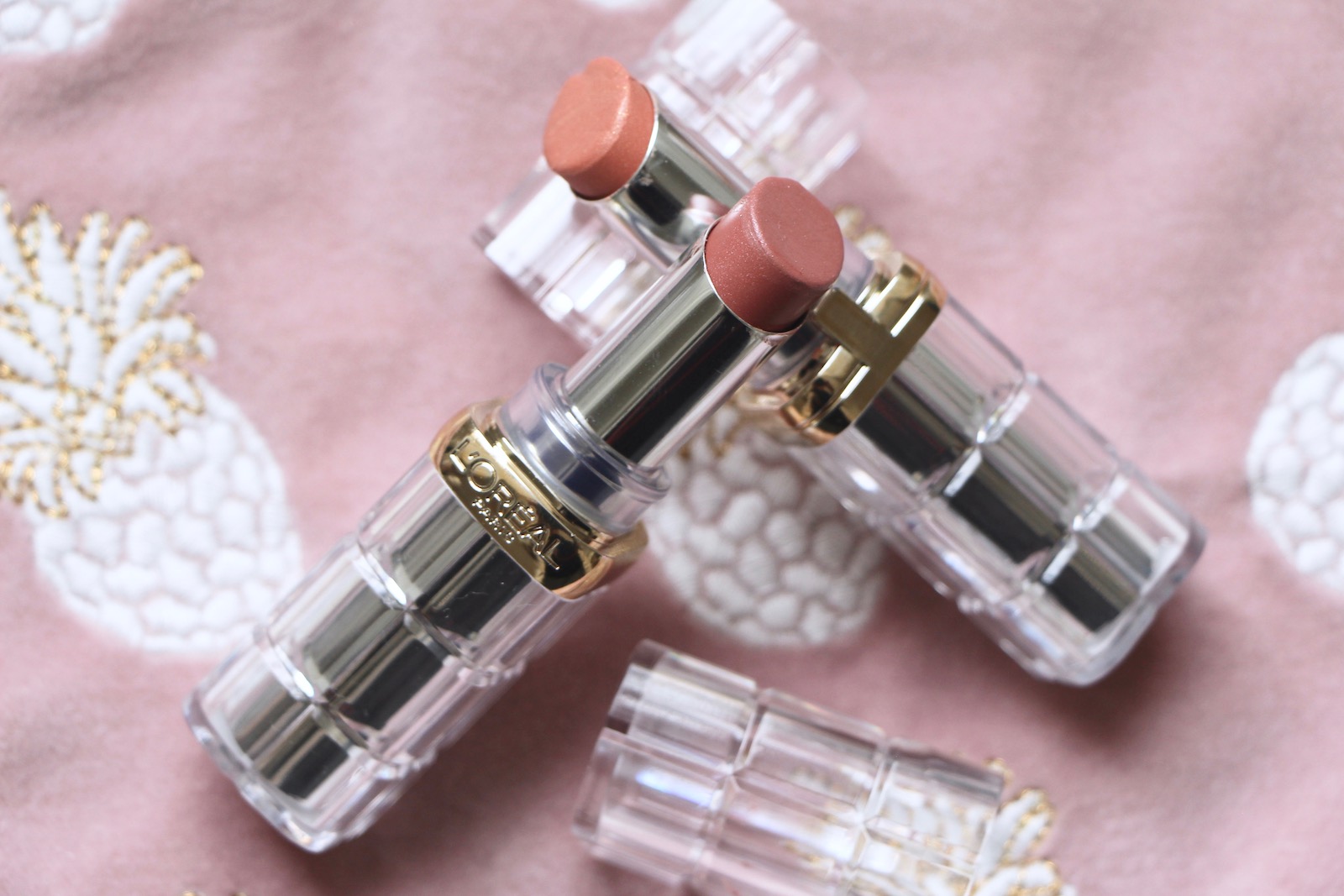 L'Oreal Paris Colour Riche Shine Lipstick Review